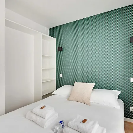Modern And Functional Apartment Menilmontant 펜션
